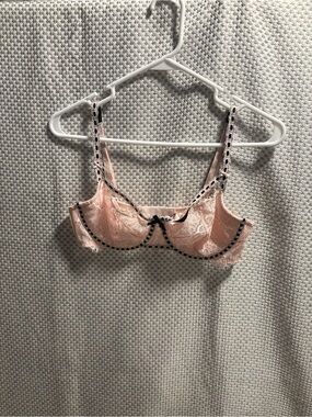 Victoria's Secret Blush Lace Underwire Bra with Black Trim